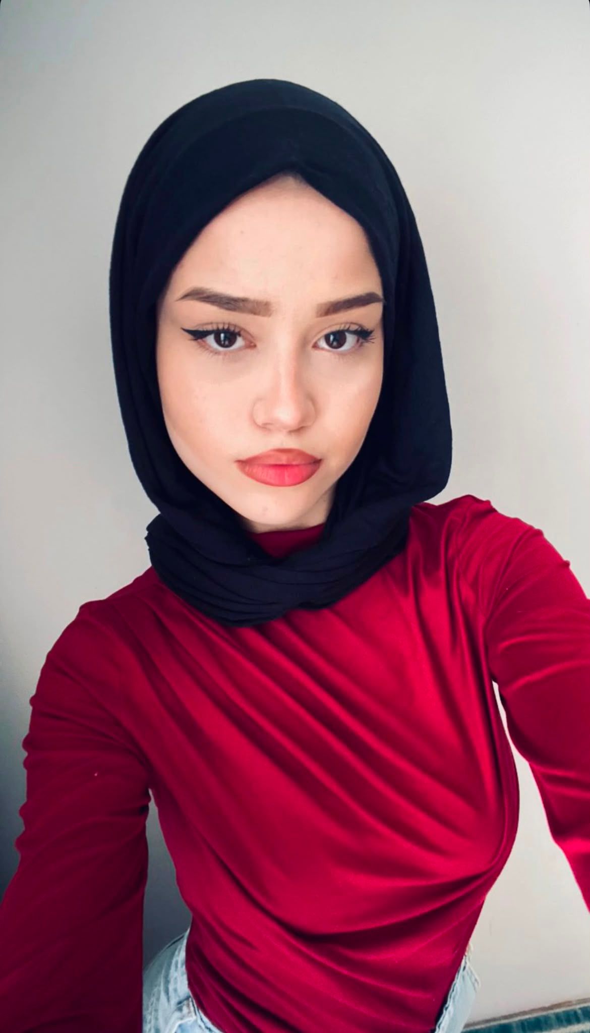 Fettahlı Sadık ve Güzel Kadın Escort Tülin